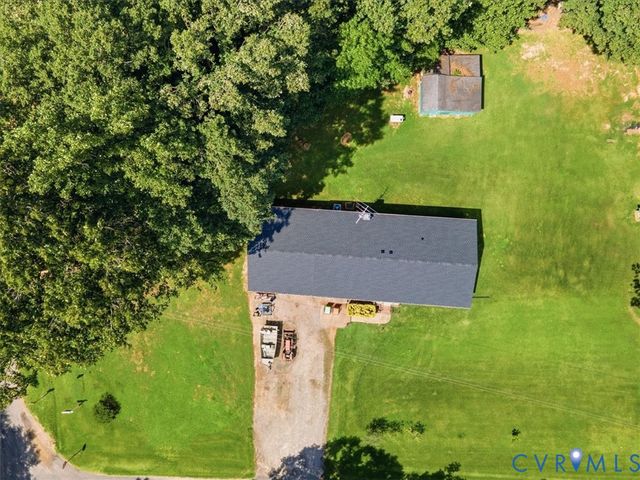 27 Garland Town Rd, Mineral, VA 23117