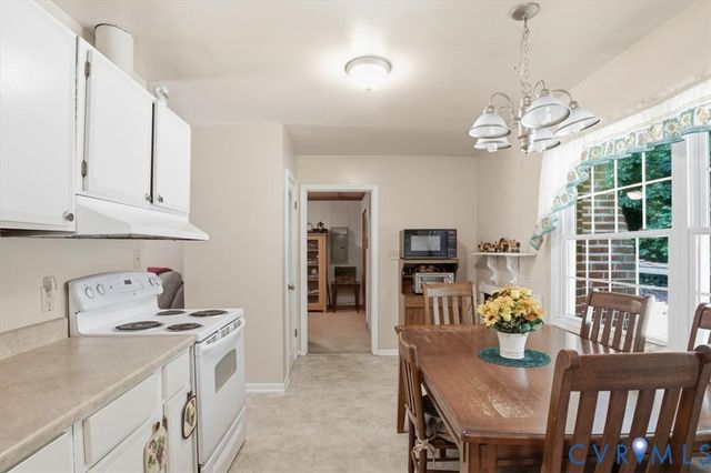 27 Garland Town Rd, Mineral, VA 23117