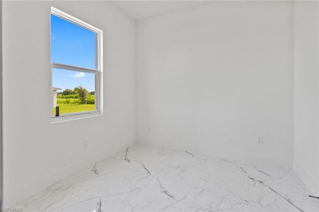 9047 Maywood CIR, Labelle, FL 33935