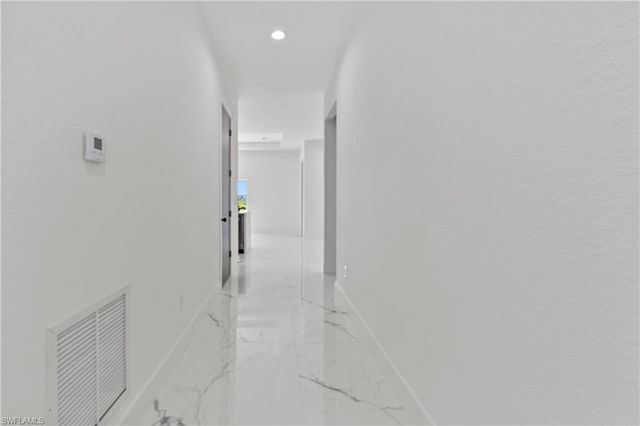 9047 Maywood CIR, Labelle, FL 33935