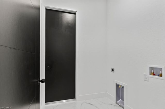 9047 Maywood CIR, Labelle, FL 33935