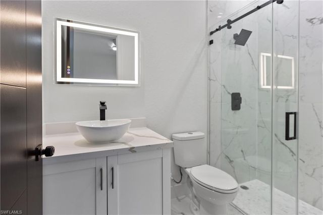 9047 Maywood CIR, Labelle, FL 33935