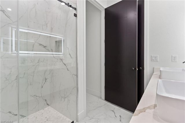 9047 Maywood CIR, Labelle, FL 33935