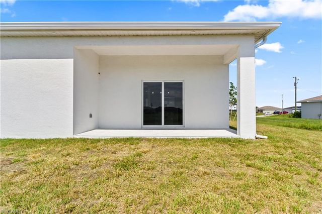 9047 Maywood CIR, Labelle, FL 33935