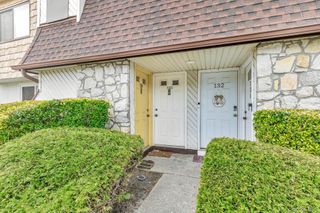 129 Pointe Circle N 129, Coram, NY 11727