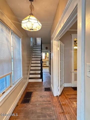 29 Buchanan Street, Albany, NY 12206