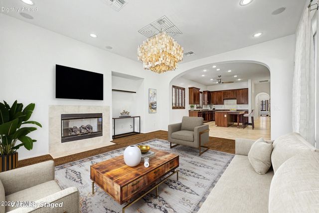 2416 W KACHINA Trail, Phoenix, AZ 85041