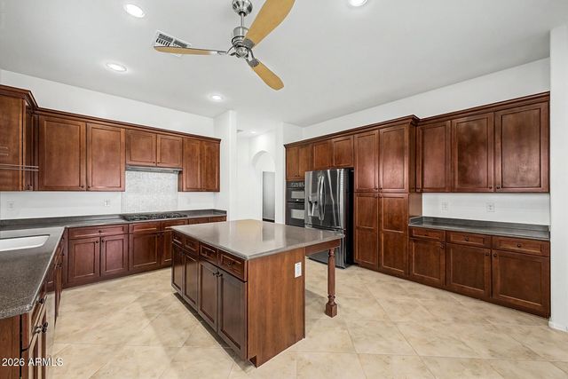 2416 W KACHINA Trail, Phoenix, AZ 85041