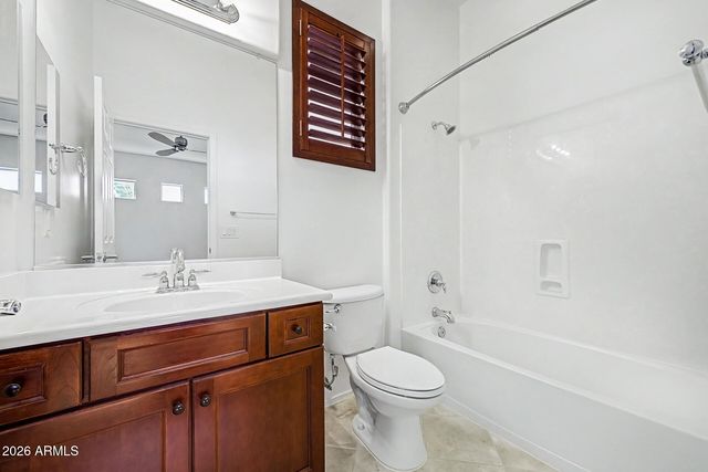 2416 W KACHINA Trail, Phoenix, AZ 85041