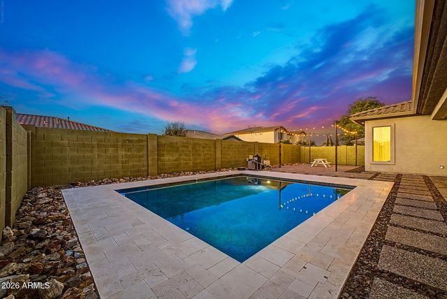 2416 W KACHINA Trail, Phoenix, AZ 85041