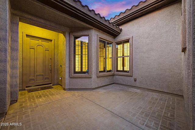 2416 W KACHINA Trail, Phoenix, AZ 85041