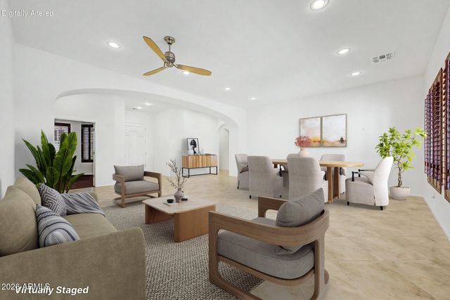 2416 W KACHINA Trail, Phoenix, AZ 85041