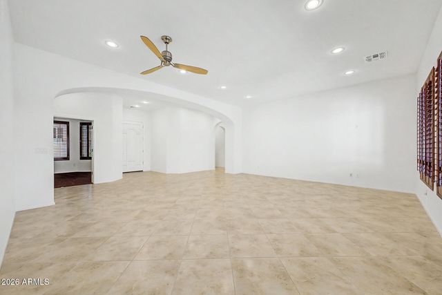 2416 W KACHINA Trail, Phoenix, AZ 85041