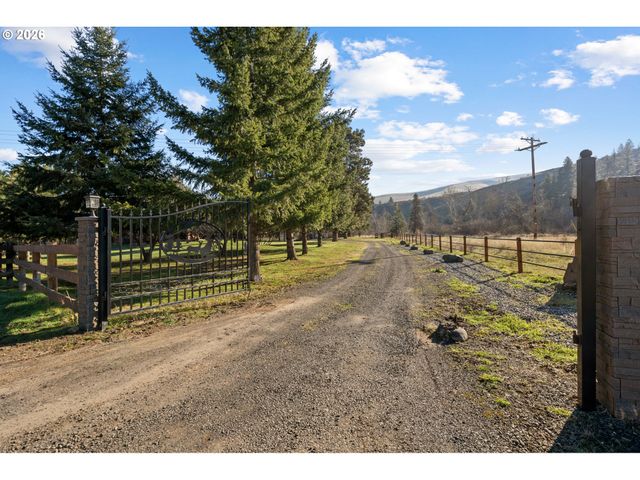 74091 Thornhollow Rd, Adams, OR 97810