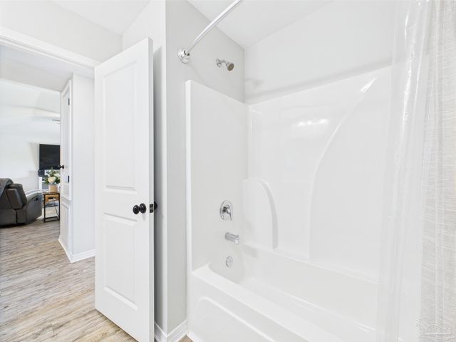 430 Morris Ave, Cantonment, FL 32533