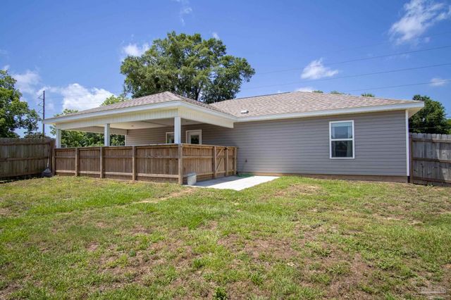430 Morris Ave, Cantonment, FL 32533