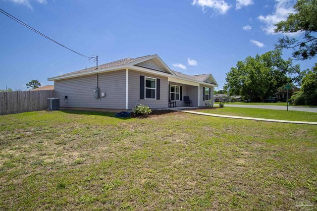 430 Morris Ave, Cantonment, FL 32533