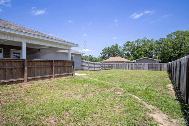 430 Morris Ave, Cantonment, FL 32533