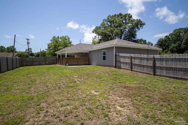 430 Morris Ave, Cantonment, FL 32533