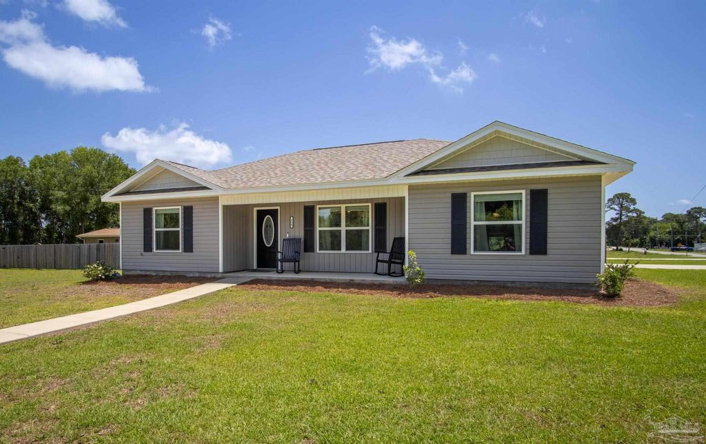 430 Morris Ave, Cantonment, FL 32533