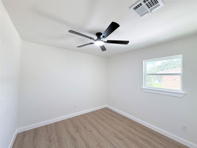 3418 Oleander Avenue, Texas City, TX 77590