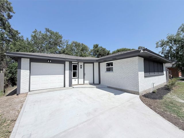 3418 Oleander Avenue, Texas City, TX 77590