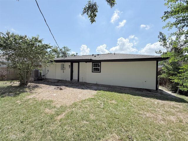 3418 Oleander Avenue, Texas City, TX 77590