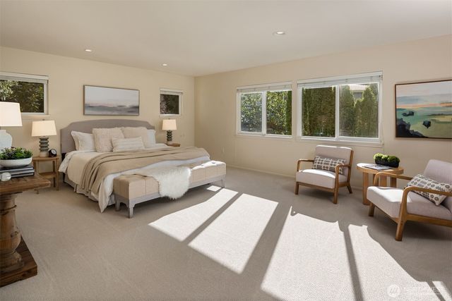 10647 Woodhaven Lane, Bellevue, WA 98004