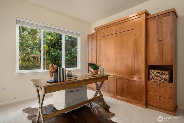 10647 Woodhaven Lane, Bellevue, WA 98004