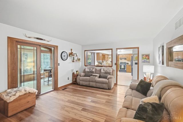 10033 Cliffwood Court, West Chester, OH 45241
