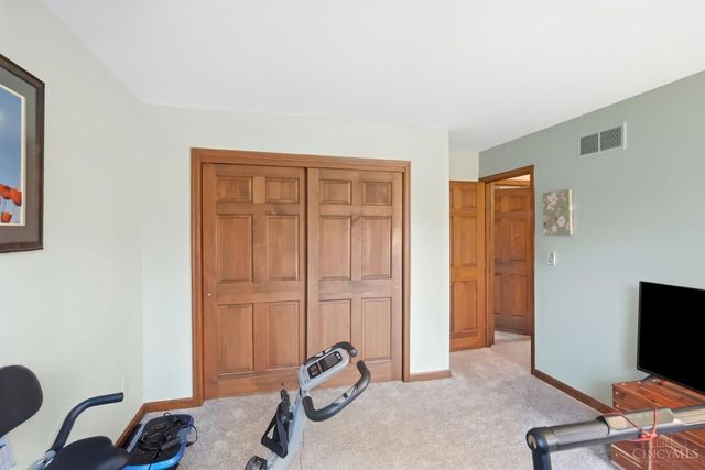 10033 Cliffwood Court, West Chester, OH 45241
