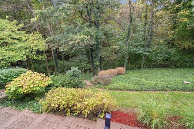 10033 Cliffwood Court, West Chester, OH 45241