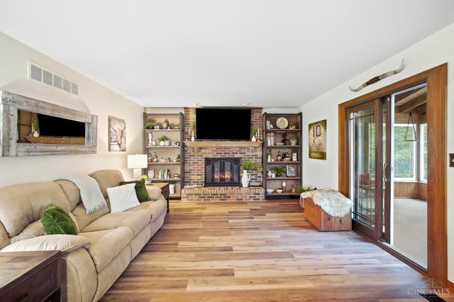 10033 Cliffwood Court, West Chester, OH 45241
