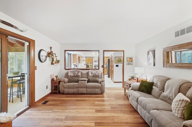 10033 Cliffwood Court, West Chester, OH 45241