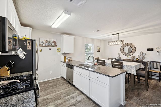 6915 Gino Valley, San Antonio, TX 78242
