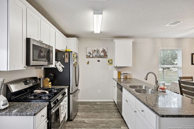 6915 Gino Valley, San Antonio, TX 78242