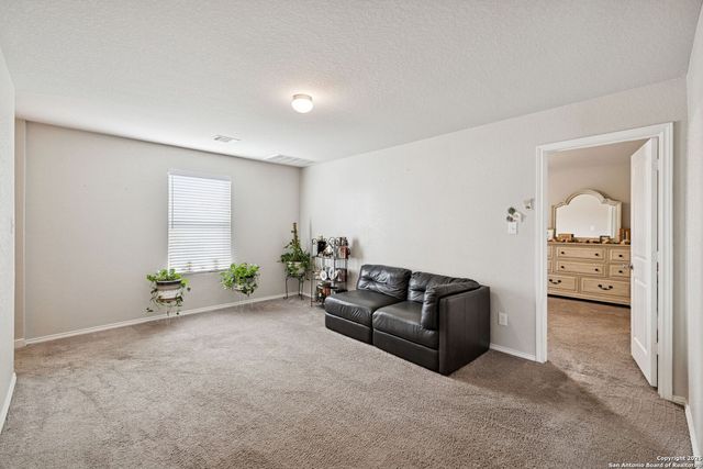6915 Gino Valley, San Antonio, TX 78242