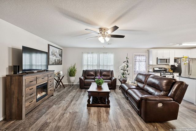 6915 Gino Valley, San Antonio, TX 78242