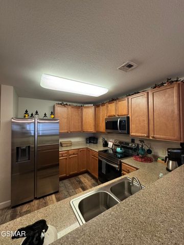 124 Plaza Drive, Pigeon Forge, TN 37863