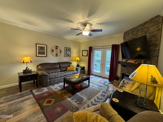 124 Plaza Drive, Pigeon Forge, TN 37863