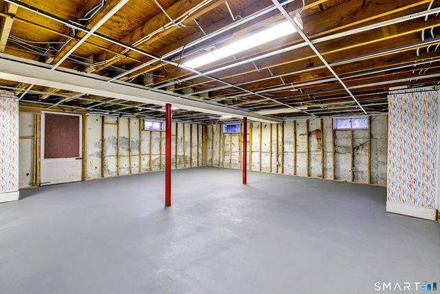 43 Limerick Road, Trumbull, CT 06611