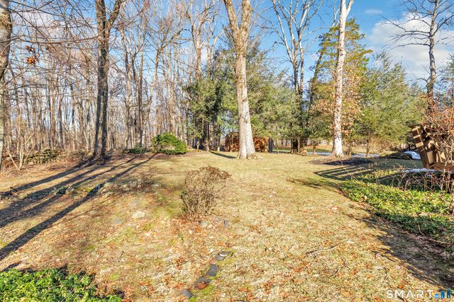 43 Limerick Road, Trumbull, CT 06611