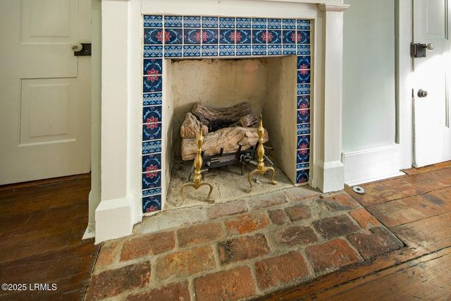 1003 London Avenue, Port Royal, SC 29935