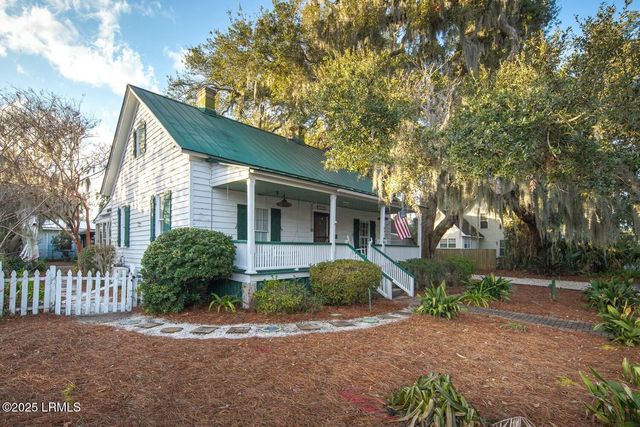 1003 London Avenue, Port Royal, SC 29935