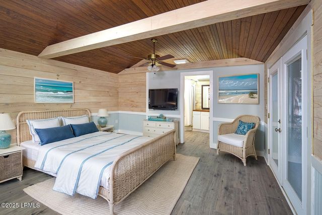 1003 London Avenue, Port Royal, SC 29935