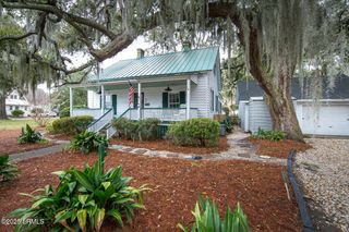 1003 London Avenue, Port Royal, SC 29935
