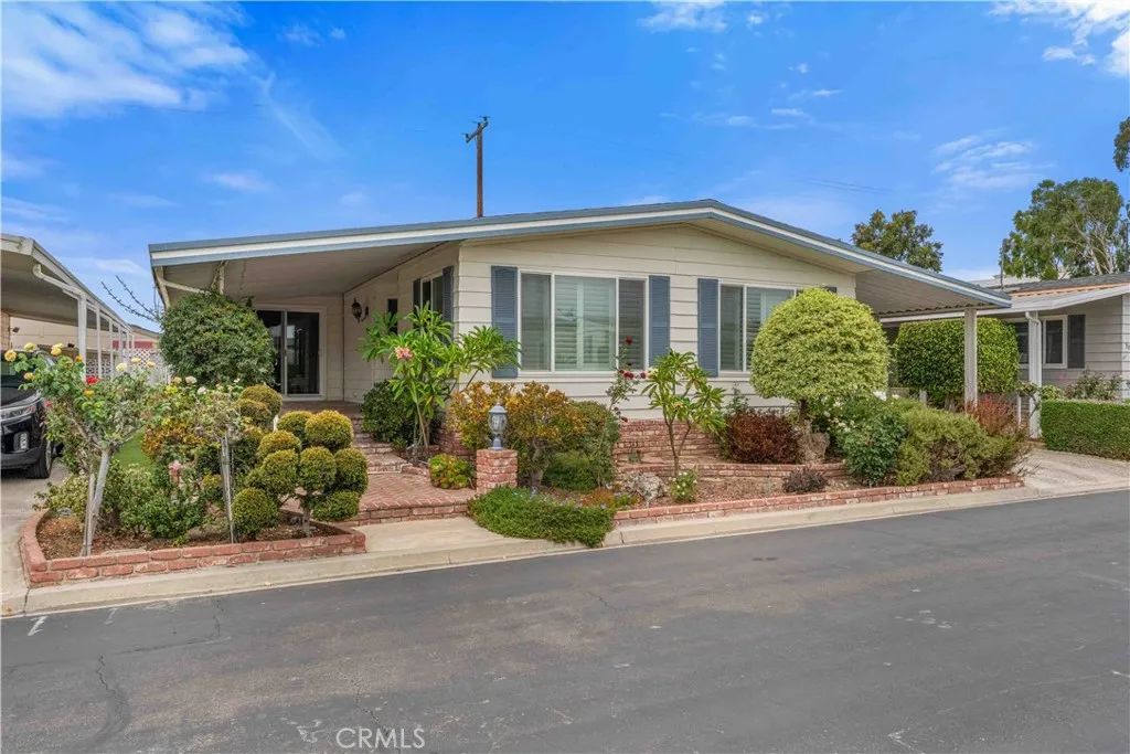 719 Glenlake, Placentia, CA 92870