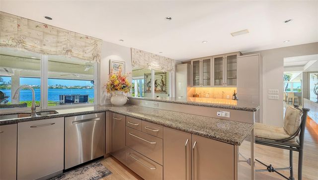 321 LOOKOUT POINT DRIVE, Osprey, FL 34229
