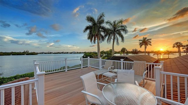 321 LOOKOUT POINT DRIVE, Osprey, FL 34229