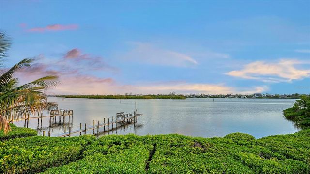 321 LOOKOUT POINT DRIVE, Osprey, FL 34229